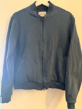 Everlane navy zip-up bomber jacket